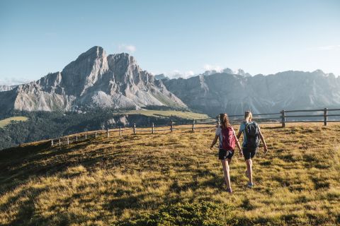 Offerta, vacanze nelle Dolomiti Immagine: offerta estiva